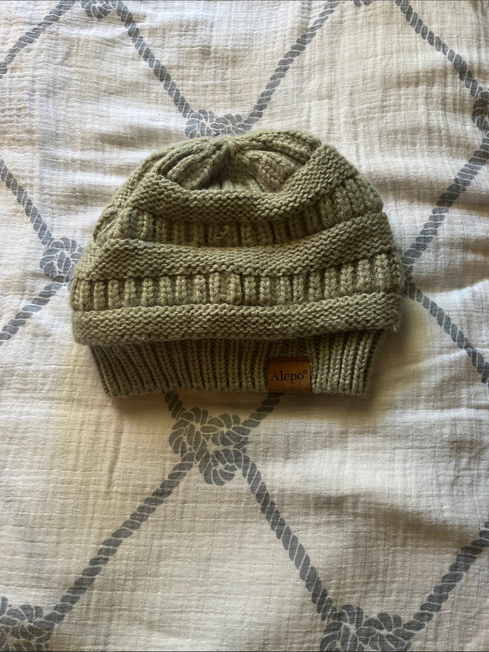 Kids Cable Knit Beanie in Gray
